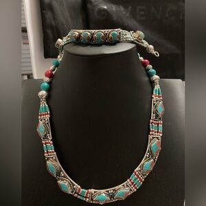 Nepalese necklace & bracelet set. Handmade by the Tibetan people of Nepal​​